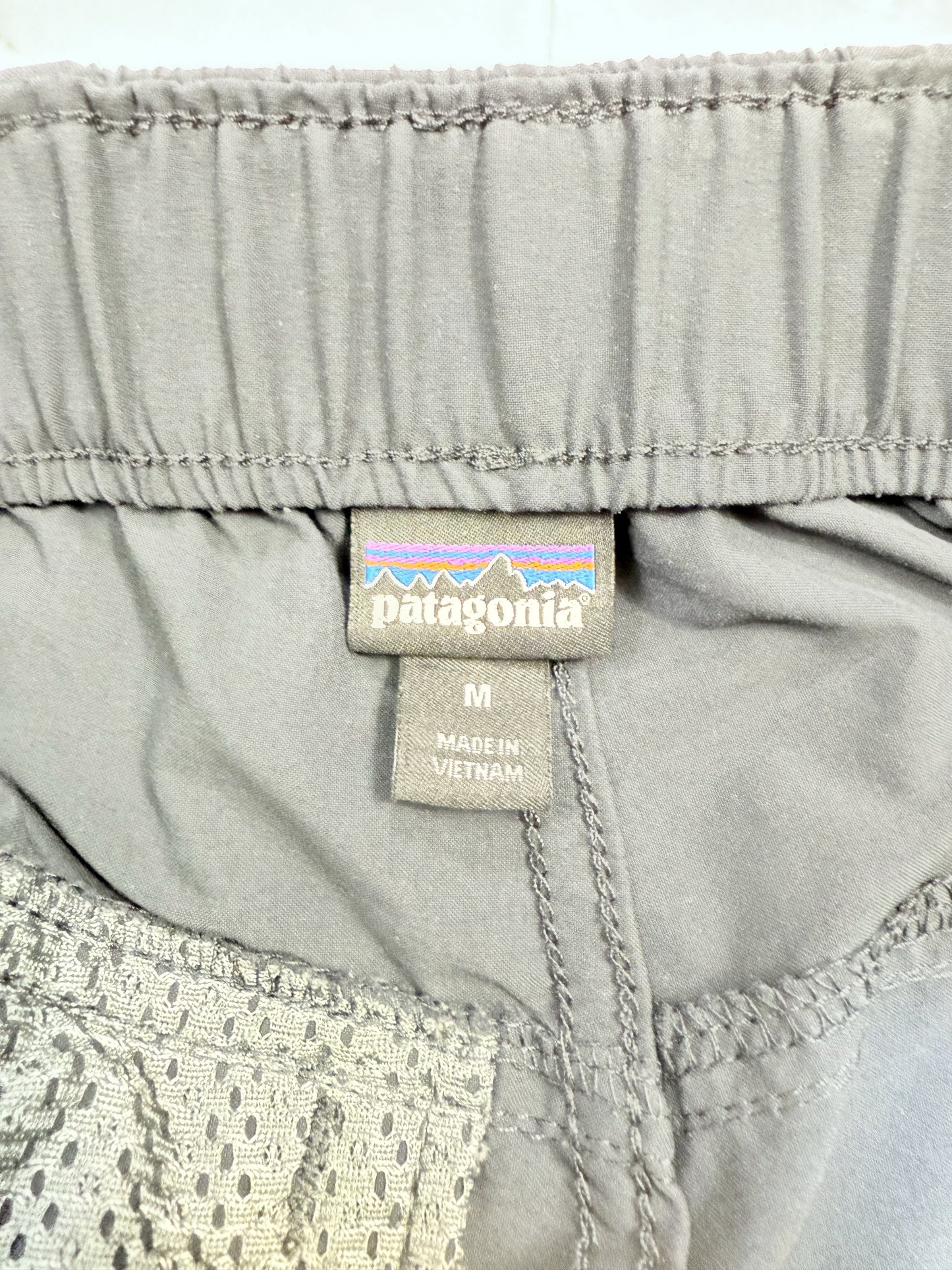 Patagonia パタゴニア カーゴ ショートパンツ Mサイズ ブラック ドローストリング ウエスト アウトドア カジュアル