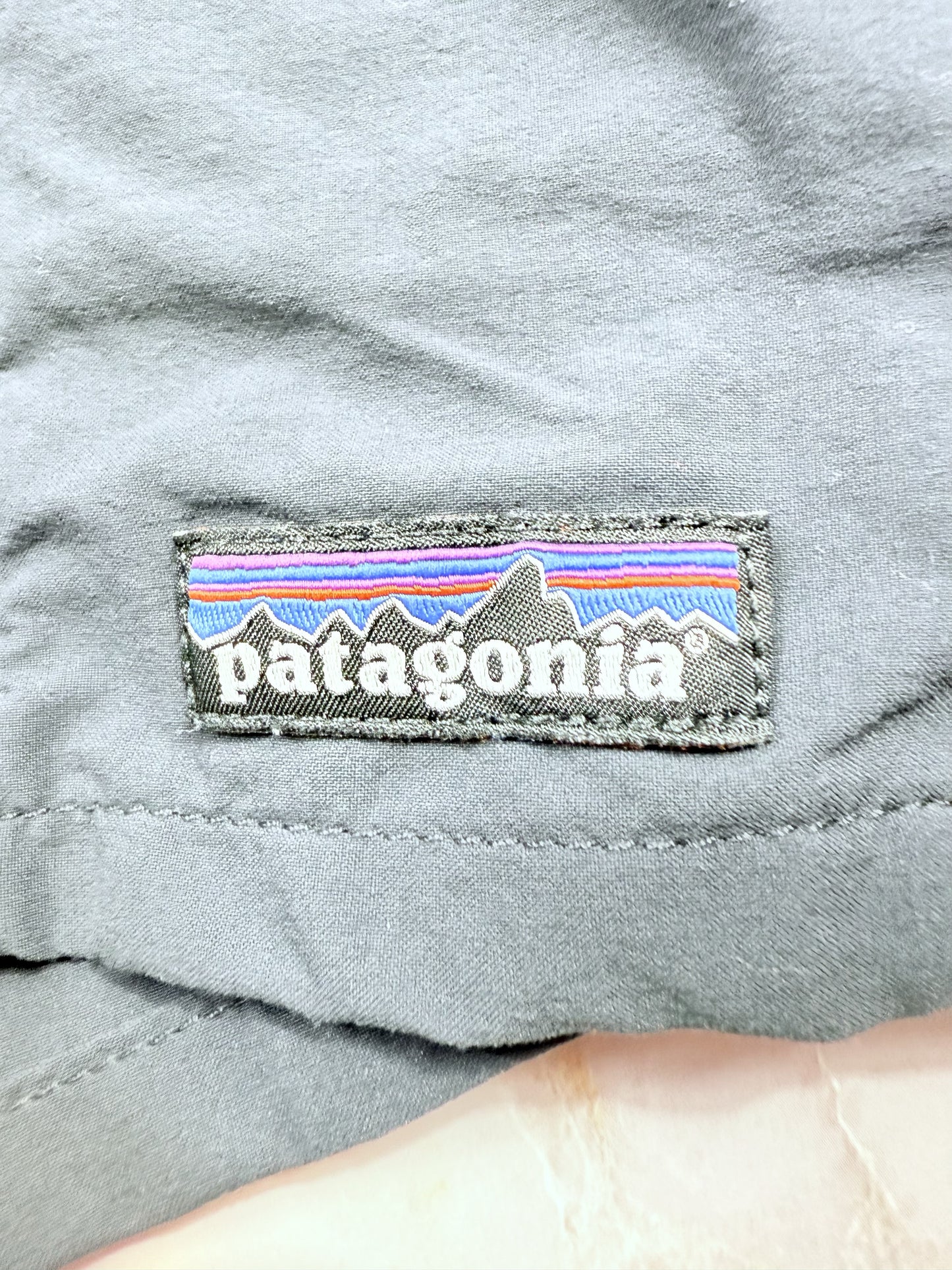 Patagonia パタゴニア カーゴ ショートパンツ Mサイズ ブラック ドローストリング ウエスト アウトドア カジュアル