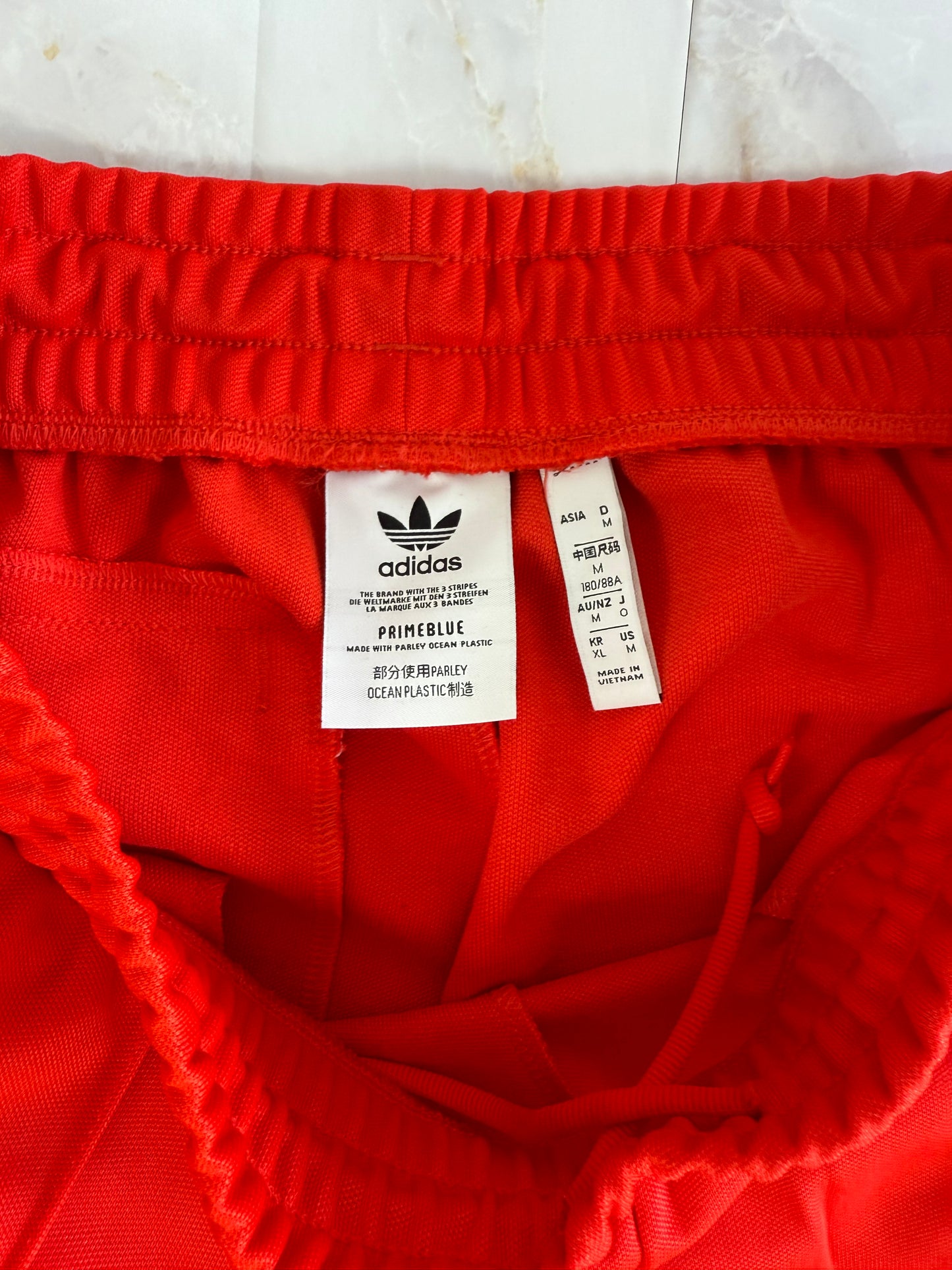 adidas Beckenbauer TP トラックパンツ レッド XLサイズ | 定番3本ライン×トレフォイルロゴ スポーツミックスに
