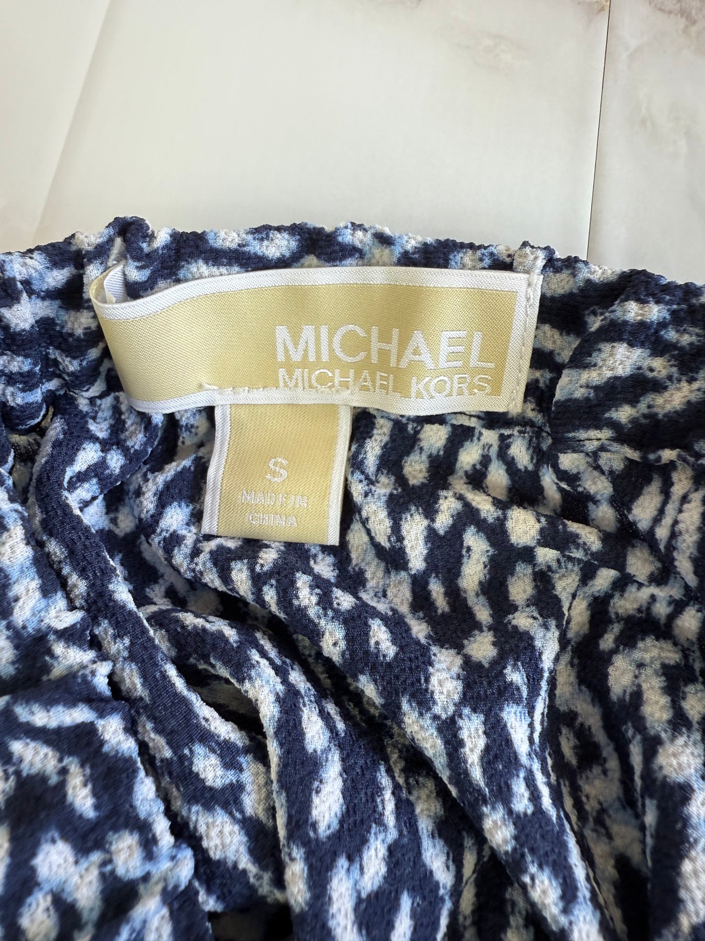 【MICHAEL Michael Kors】ドット風プリント フレアミニスカート Sサイズ | モノトーン柄・軽やかシルエット