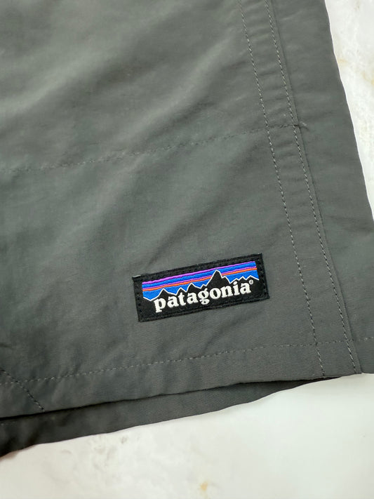 【Patagonia】バギーズショーツ Sサイズ グレー | パタゴニア定番 ナイロンショートパンツ インナーメッシュ付き
