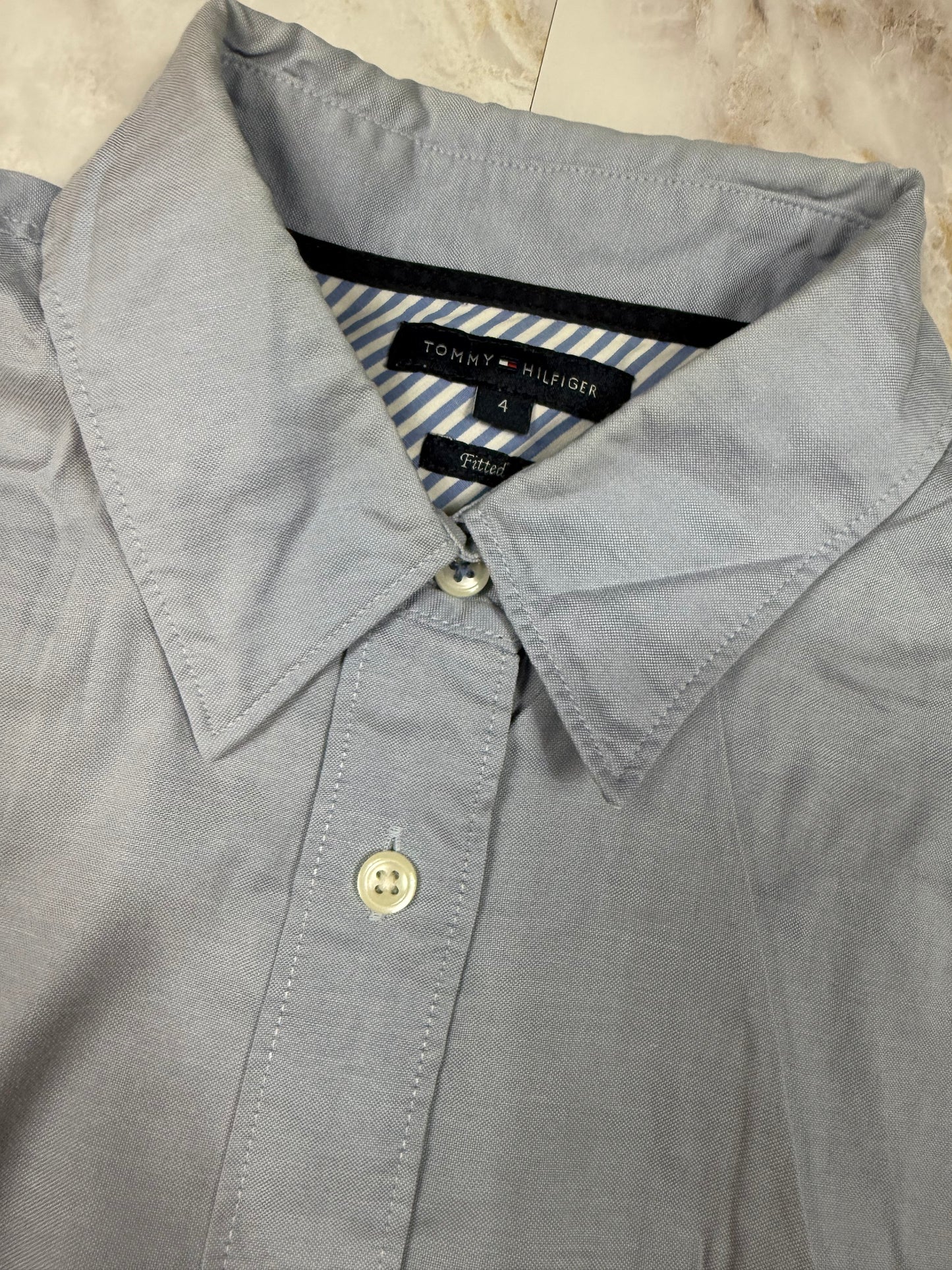 TOMMY HILFIGER トミーヒルフィガー 長袖シャツ フィッテッド スリムフィット 無地 ライトブルー レディース サイズ4