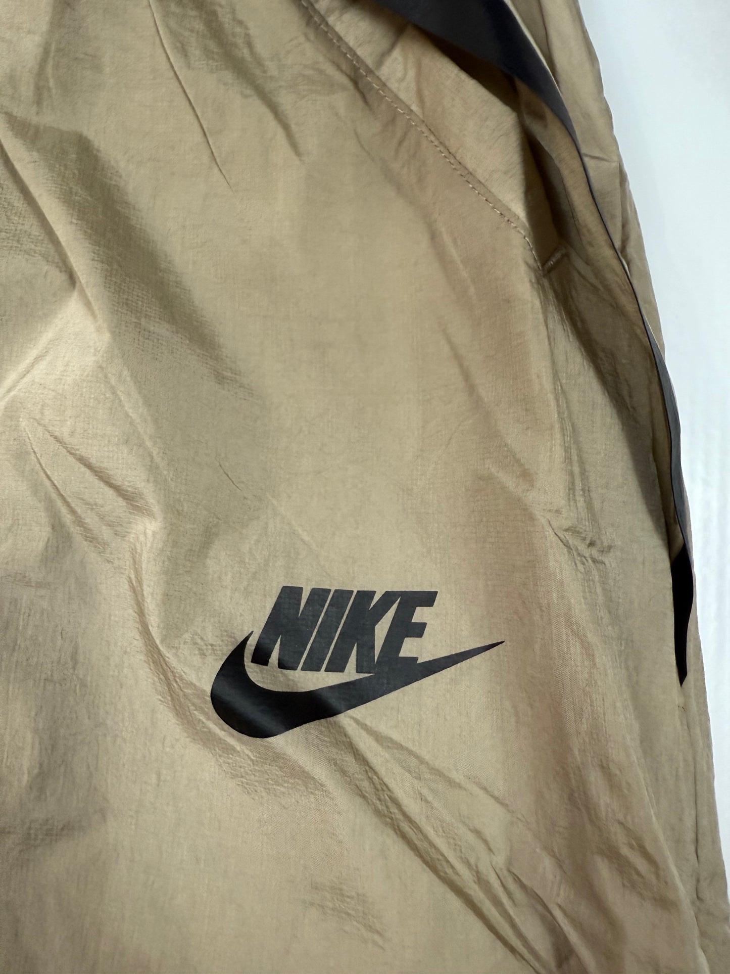 NIKE(ナイキ) ナイロン セットアップ ベージュ メンズS ノースリーブフーディー × ハーフパンツ 上下セット