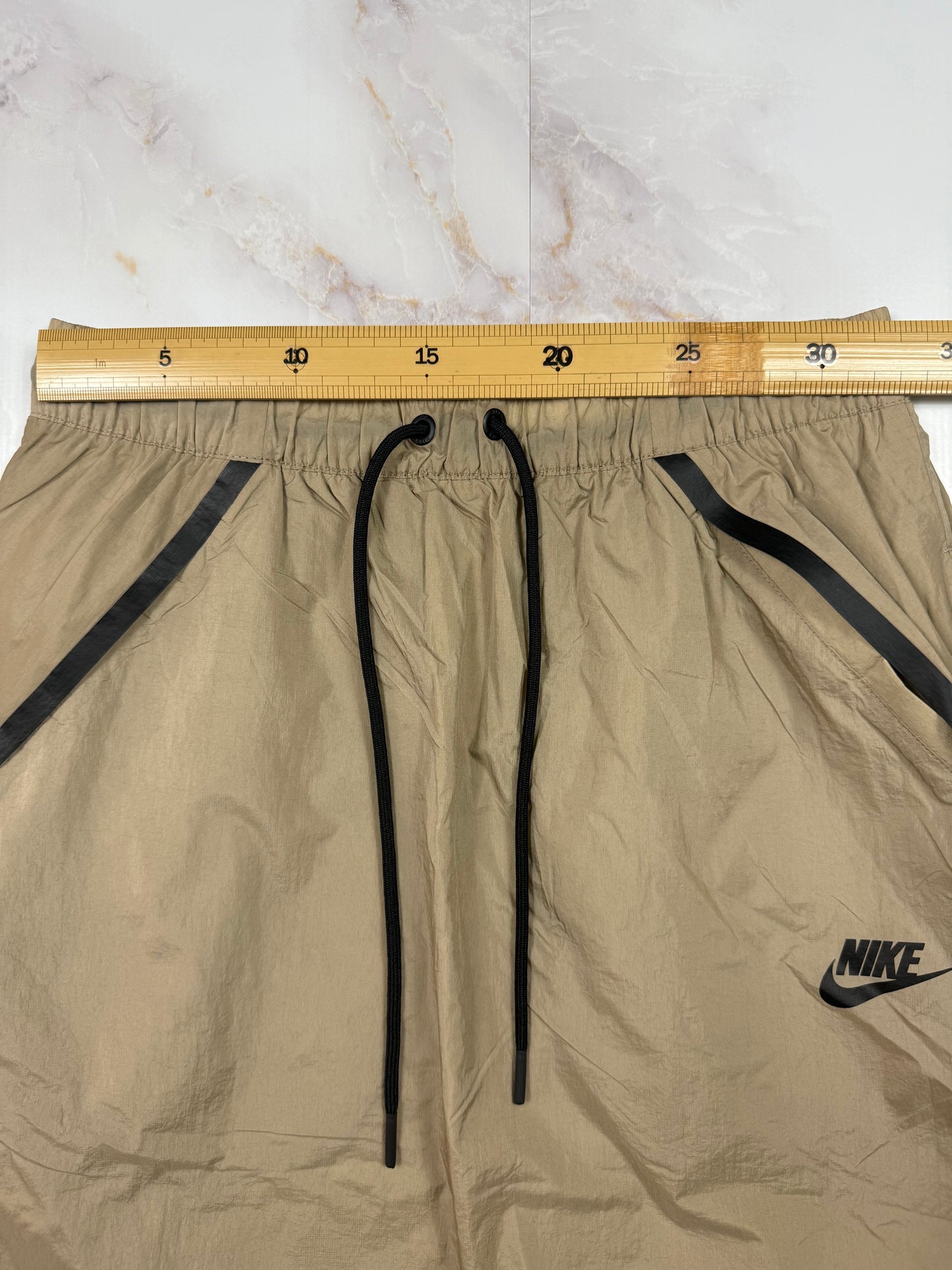 NIKE(ナイキ) ナイロン セットアップ ベージュ メンズS ノースリーブフーディー × ハーフパンツ 上下セット