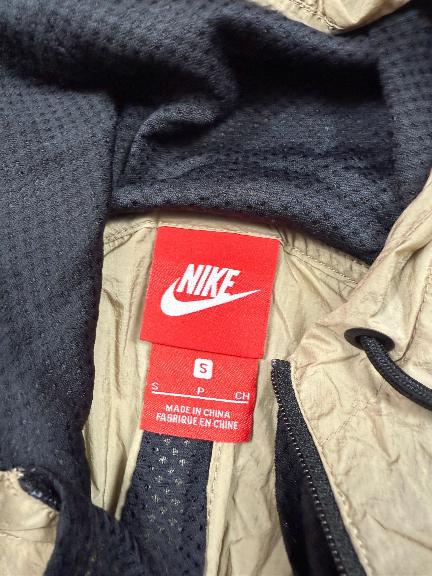 NIKE(ナイキ) ナイロン セットアップ ベージュ メンズS ノースリーブフーディー × ハーフパンツ 上下セット