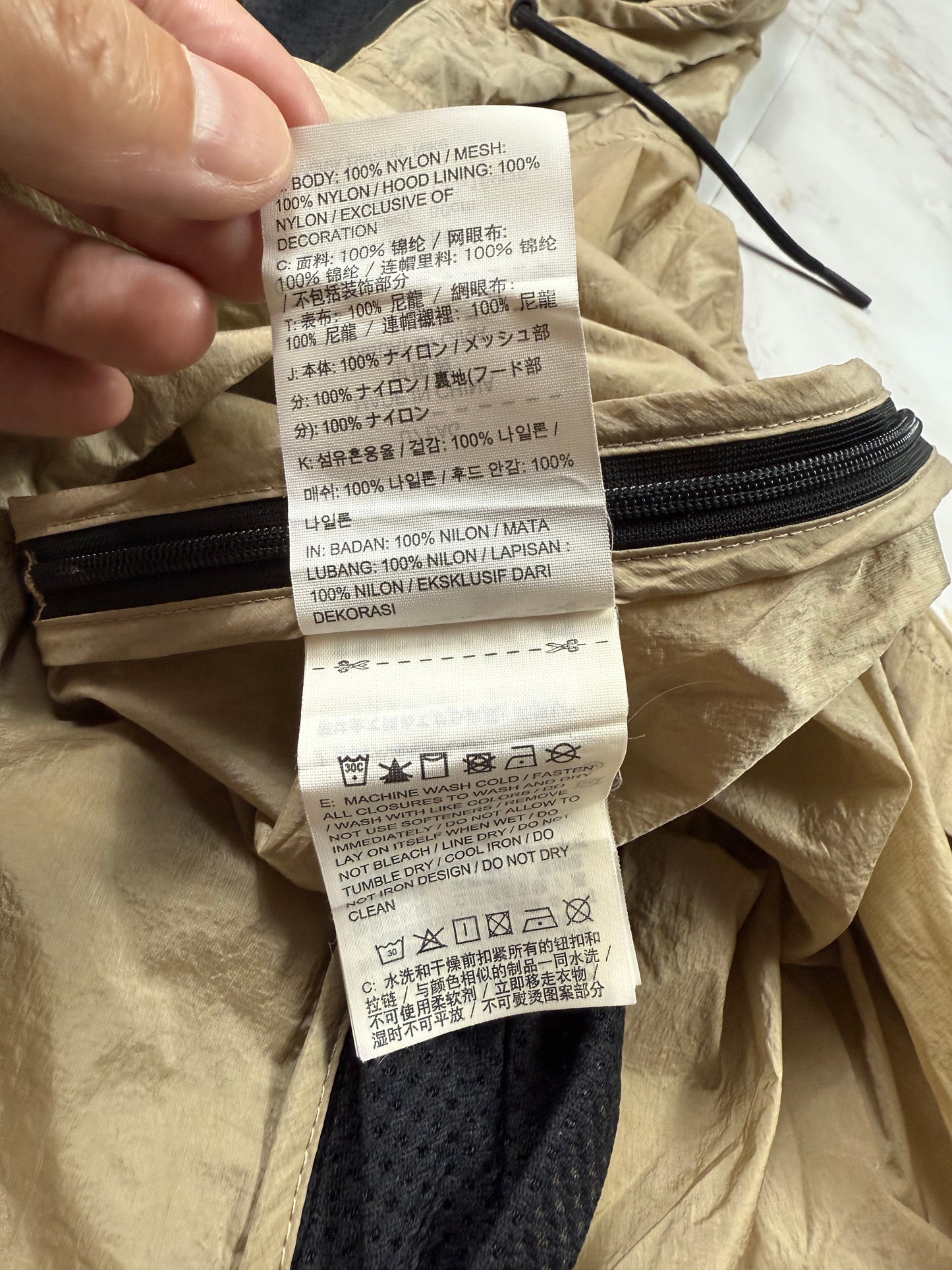 NIKE(ナイキ) ナイロン セットアップ ベージュ メンズS ノースリーブフーディー × ハーフパンツ 上下セット