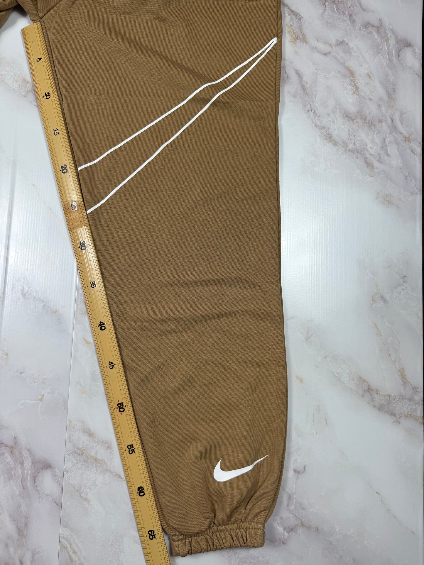 【NIKE】ベージュ スウェットパンツ Lサイズ スウッシュデザイン / カジュアル ジョガーパンツ