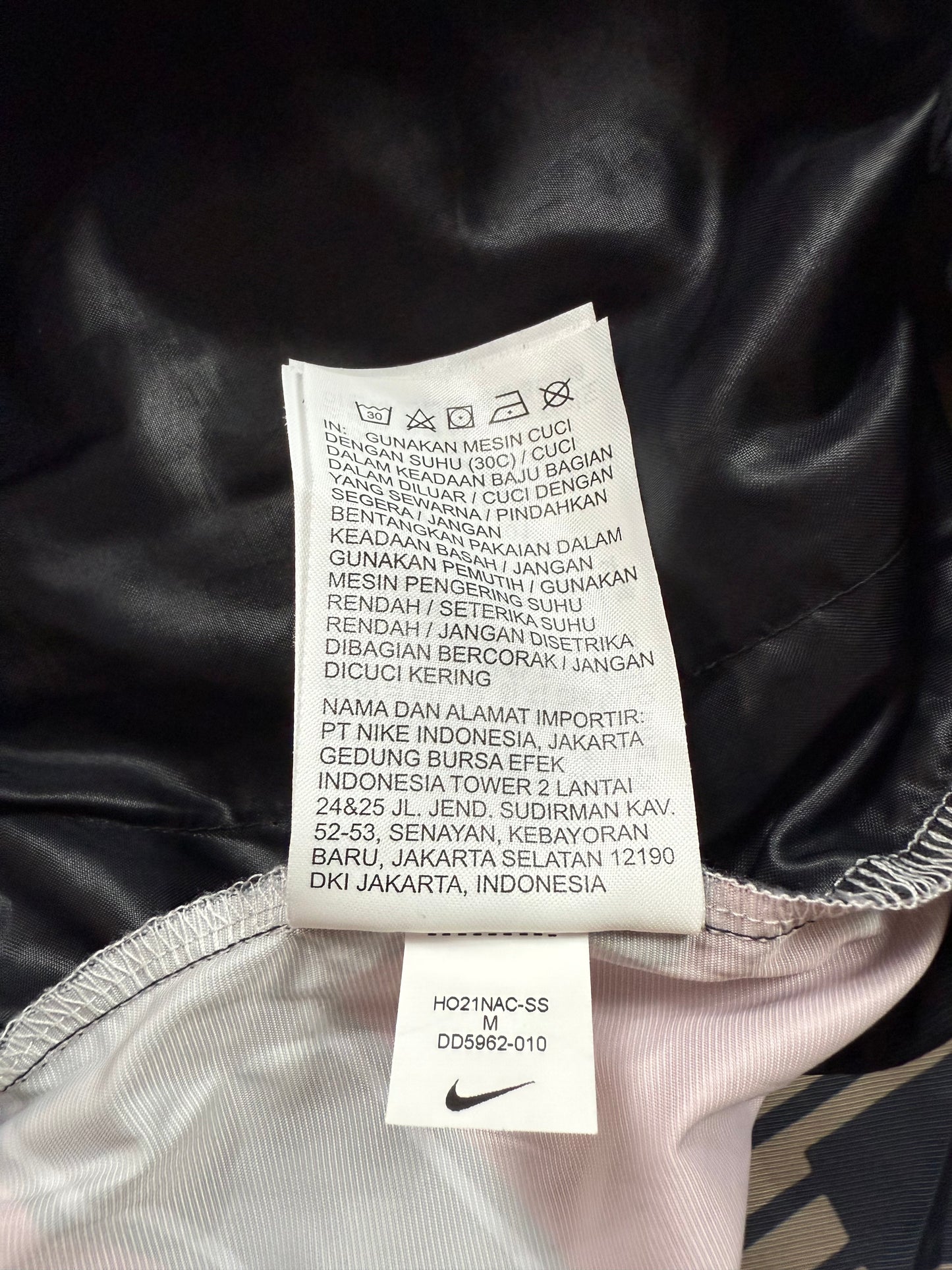 【NIKE】総柄 トラックパンツ Mサイズ マルチカラー ブラック ピンク レッド ストリート スポーツウェア