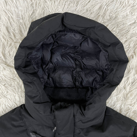 THE NORTH FACE(ザ・ノース・フェイス)ダウンコート DRYVENT キッズ140 ブラック/右袖下補修・汚れあり #27