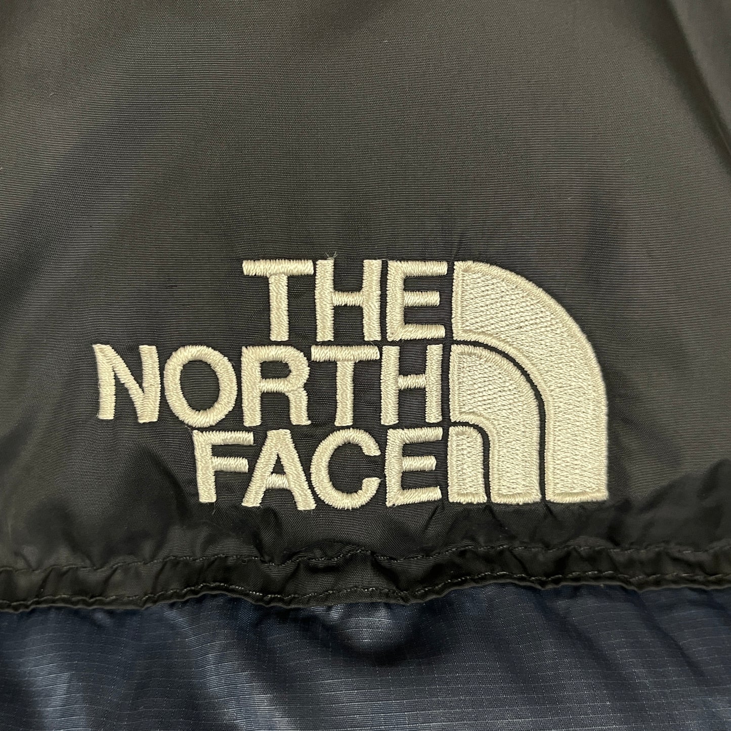 THE NORTH FACE ザ・ノースフェイス ヌプシ ダウンジャケット ブラック×ネイビー メンズM 700フィル #39