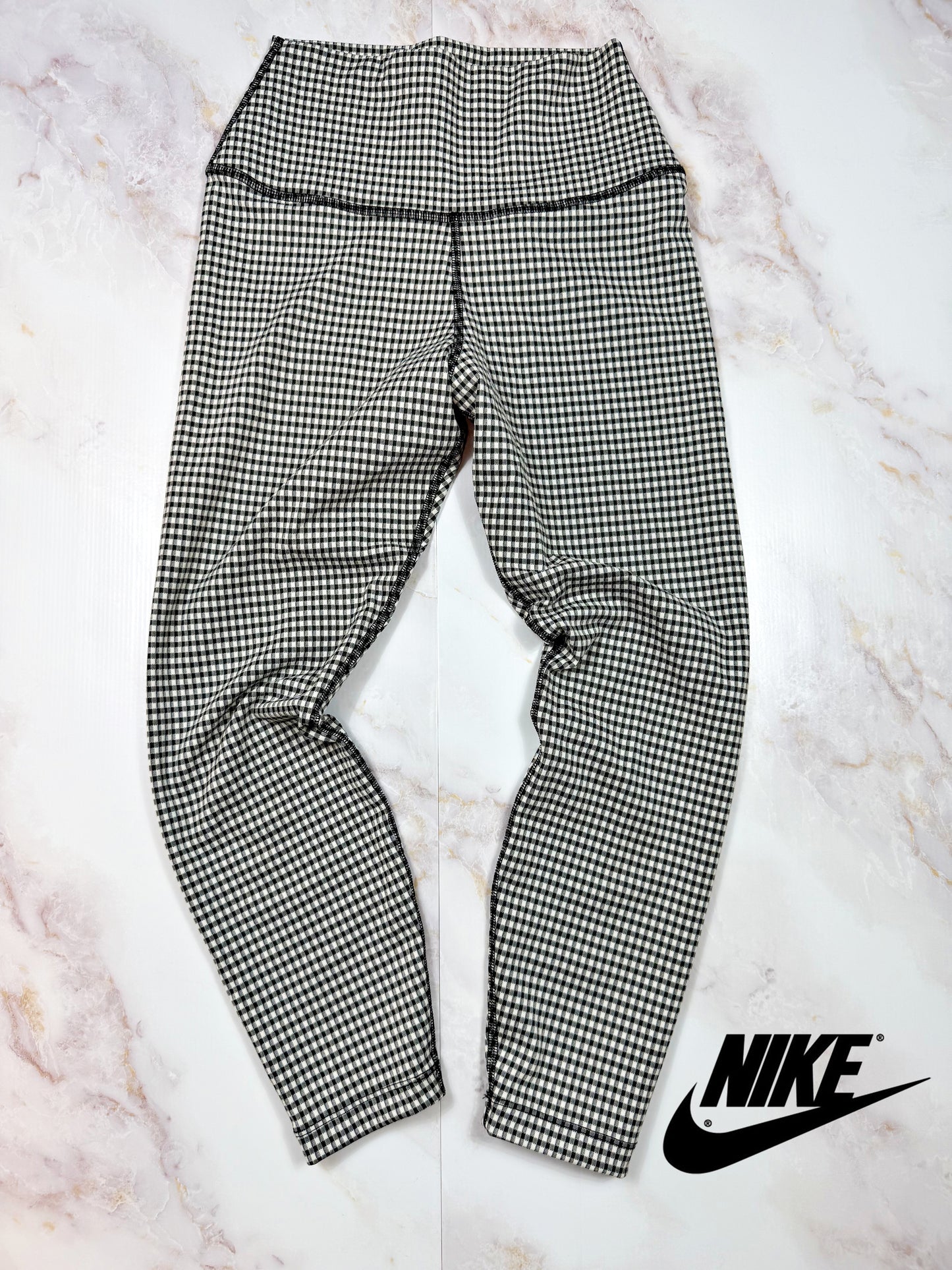 NIKE ナイキ Dri-FIT レギンス チェック柄 ブラックホワイト Mサイズ 吸汗速乾 スポーツウェア ヨガ フィットネス