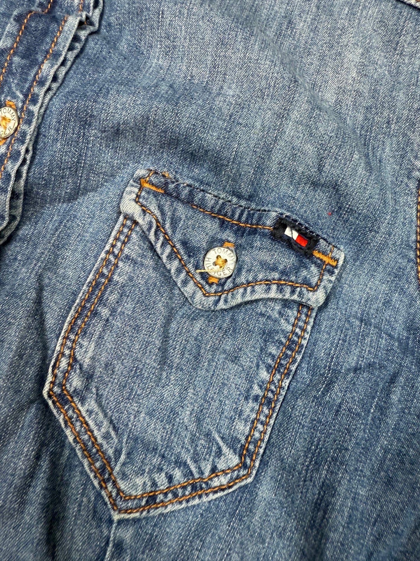 Tommy Hilfiger(トミーヒルフィガー)デニムシャツ レディース 長袖 ウエスタン風 カジュアルトップス サイズ2
