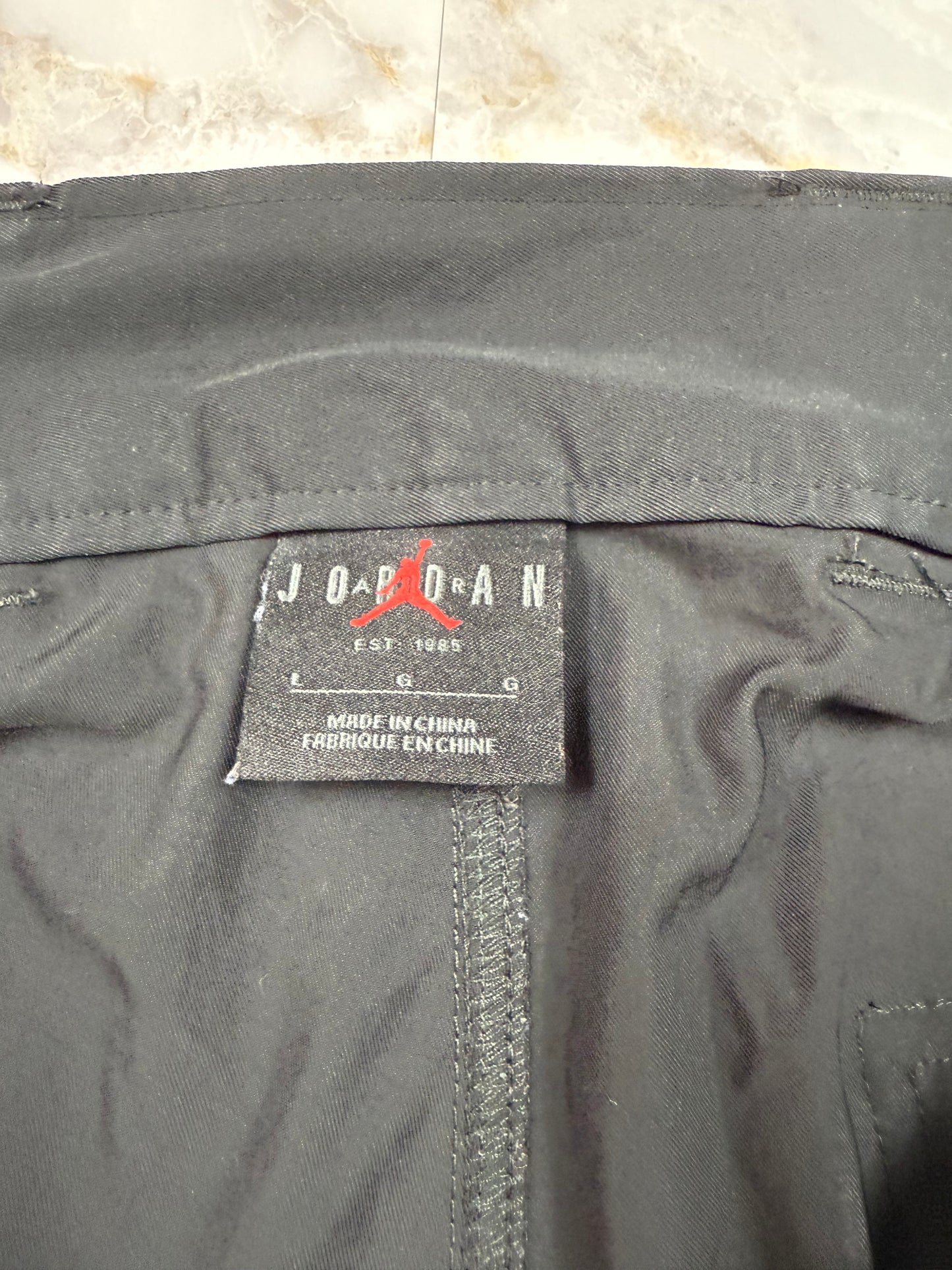 【NIKE JORDAN】カーゴパンツ ブラック Lサイズ ジョーダンロゴ ゆったりフィット ストリート&スポーツスタイル