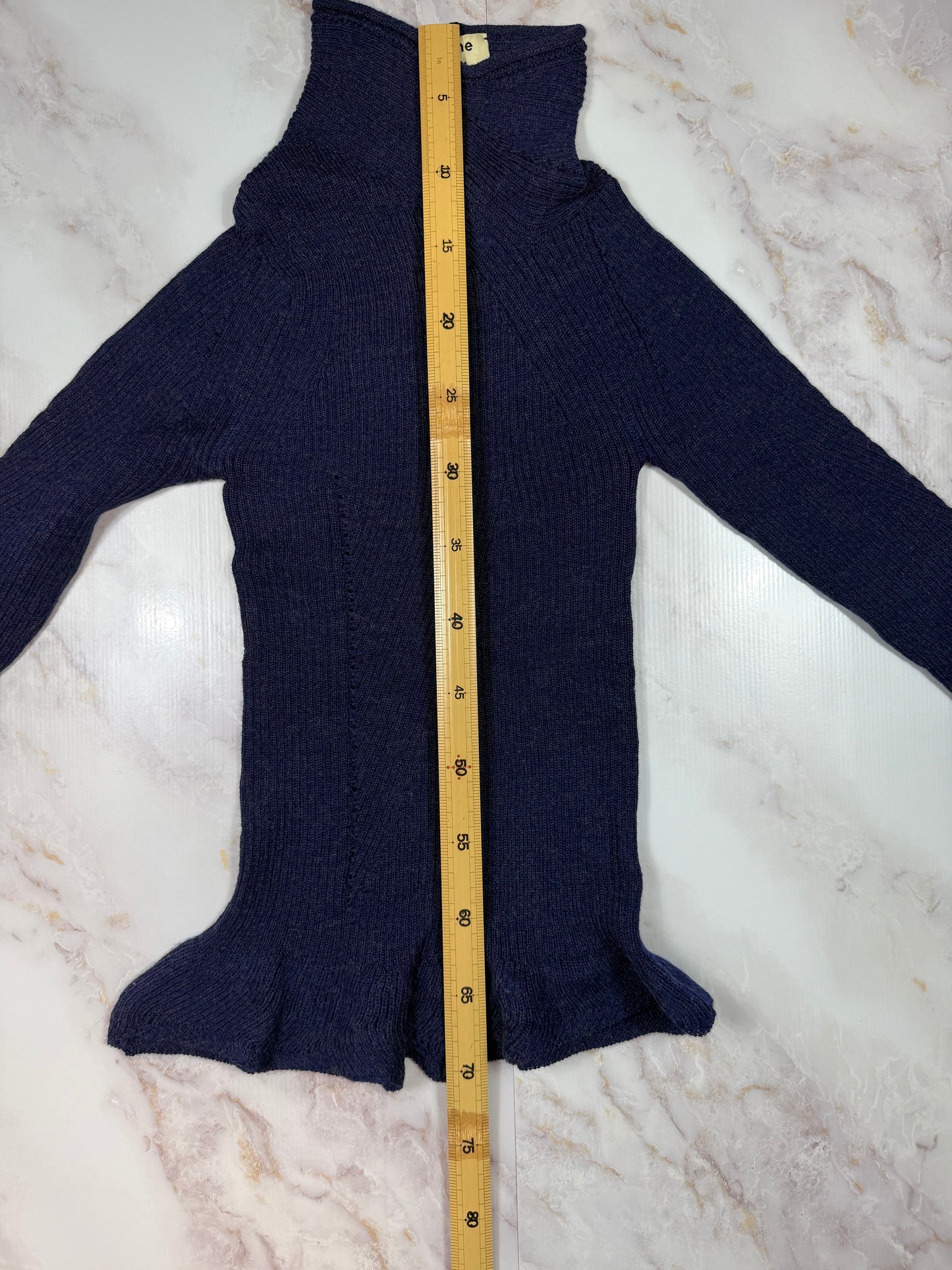 【Acne Studios】リブ編み タートルネックセーター ブルー系 レディース 裾フリルデザイン