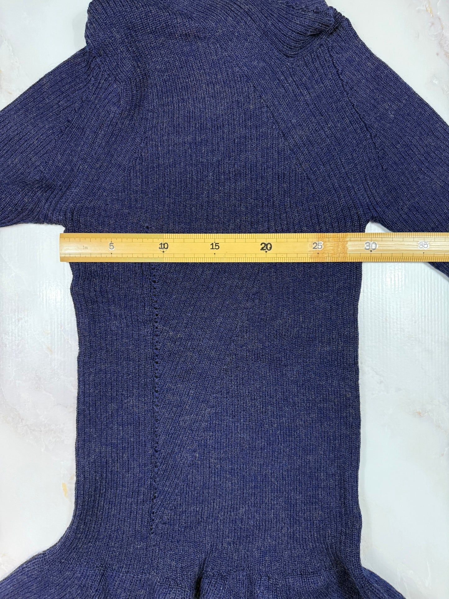 【Acne Studios】リブ編み タートルネックセーター ブルー系 レディース 裾フリルデザイン