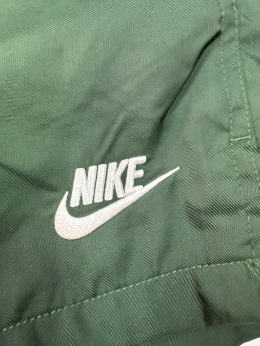 【NIKE】グリーン ショーツ Mサイズ | スウッシュロゴ メンズ スポーツ カジュアル 短パン