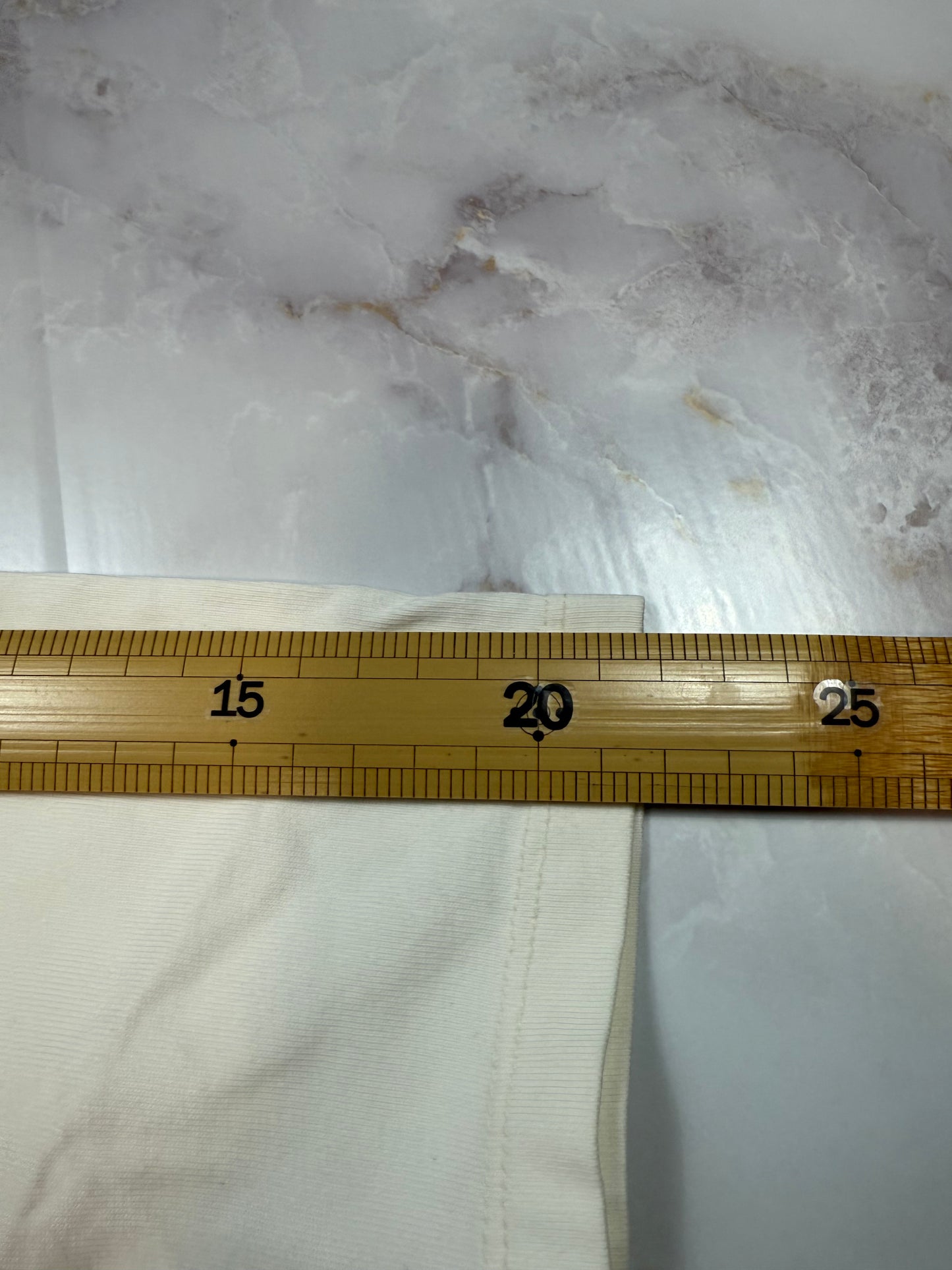 【adidas Originals】オーガニックコットン クロップドTシャツ 半袖 ホワイト レディース Mサイズ