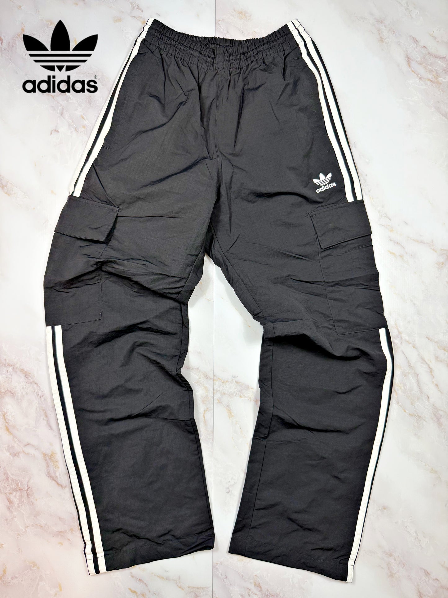【adidas Originals】3ストライプ カーゴパンツ ブラック XSサイズ メンズ レディース兼用 スポーツミックス