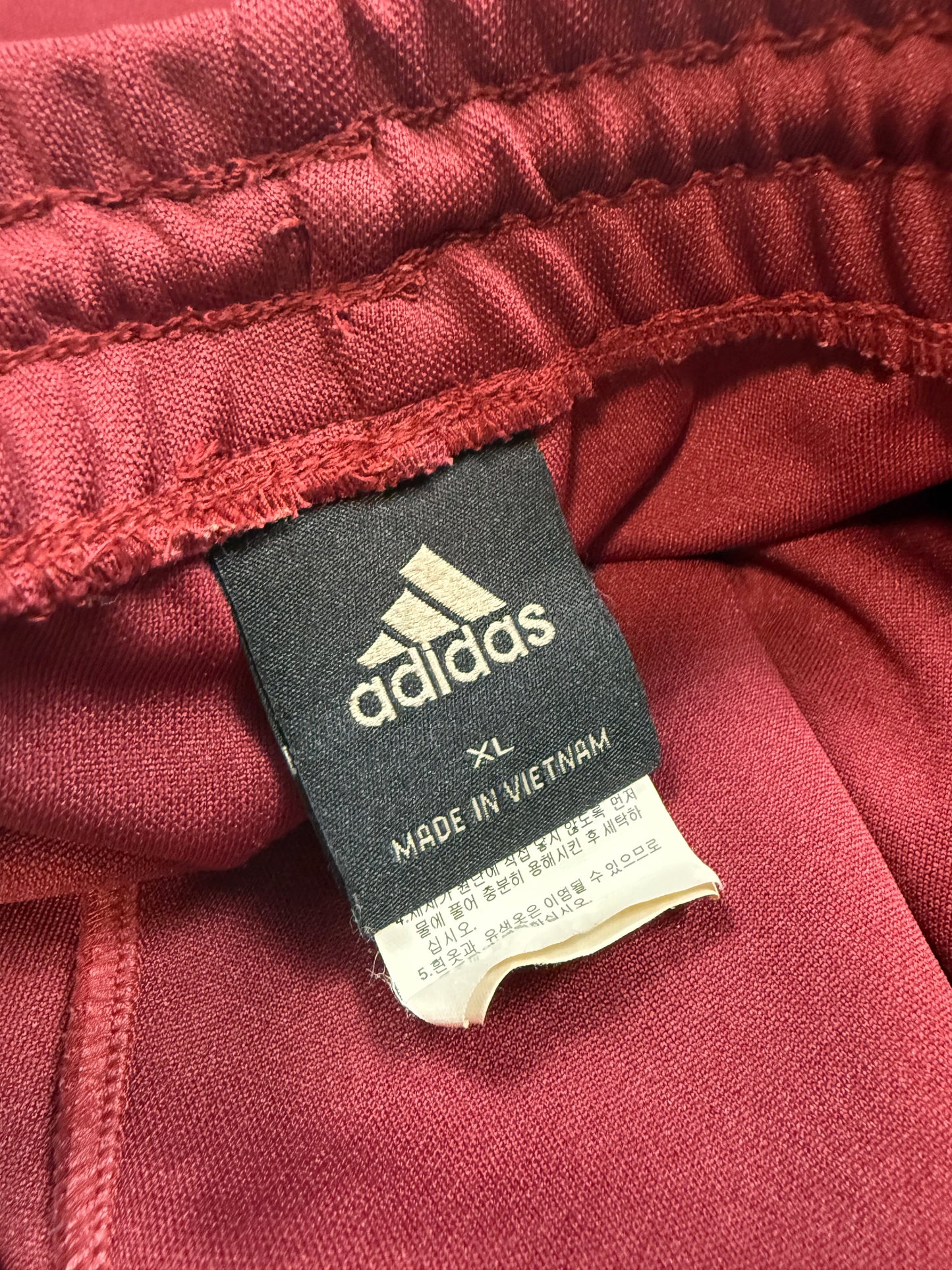 【adidas】ワインレッド ジャージパンツ XL メンズ スリーストライプ トラックパンツ | スポーツ&カジュアルに最適