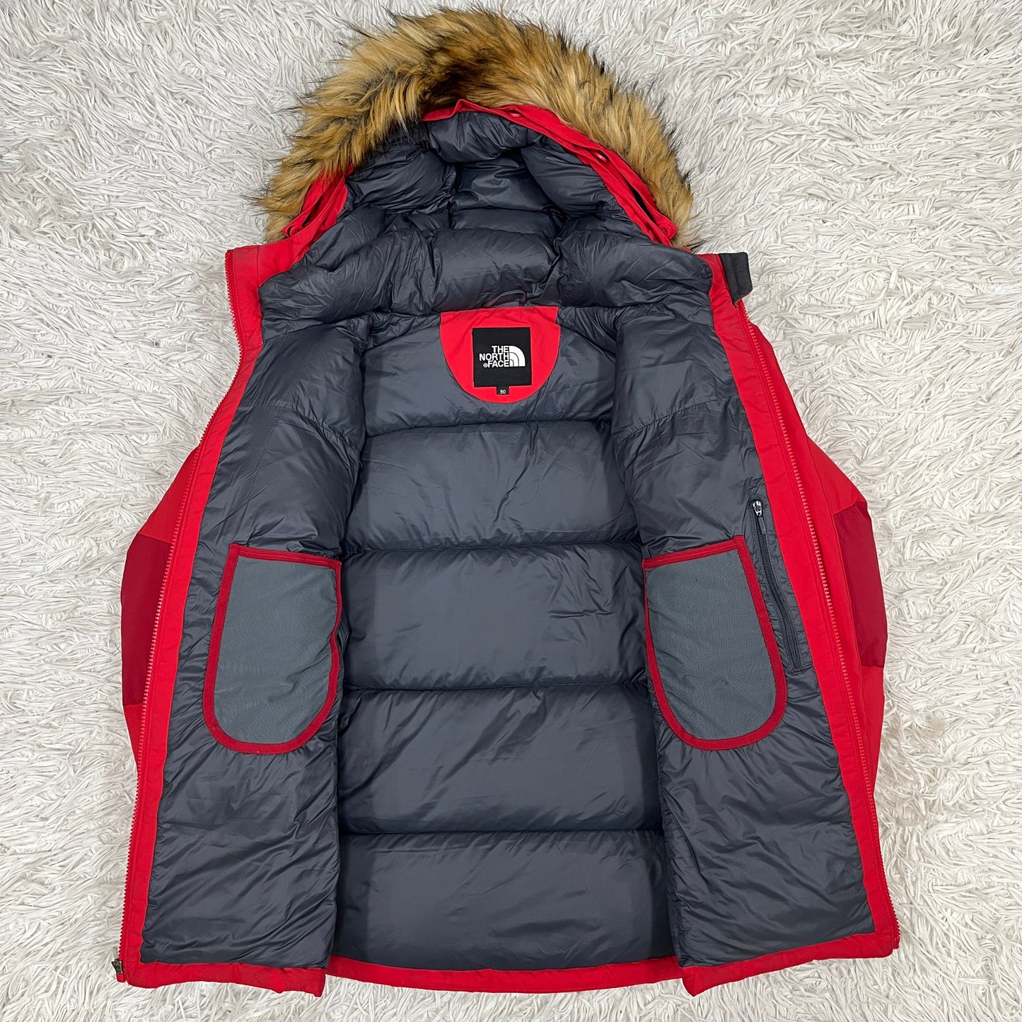 THE NORTH FACE（ザ・ノース・フェイス）HyVent ダウンジャケット レディースL レッド ファー付き 撥水仕様 #52
