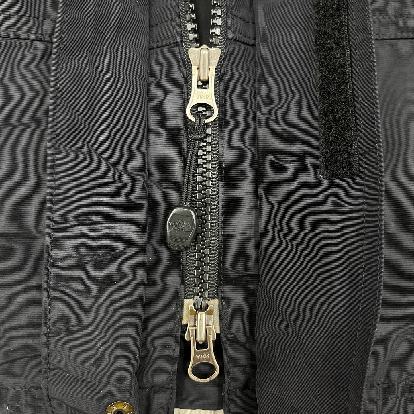 THE NORTH FACE マウンテンパーカー 95/Mサイズ ブラック 右袖補修あり メンズ アウトドア #97