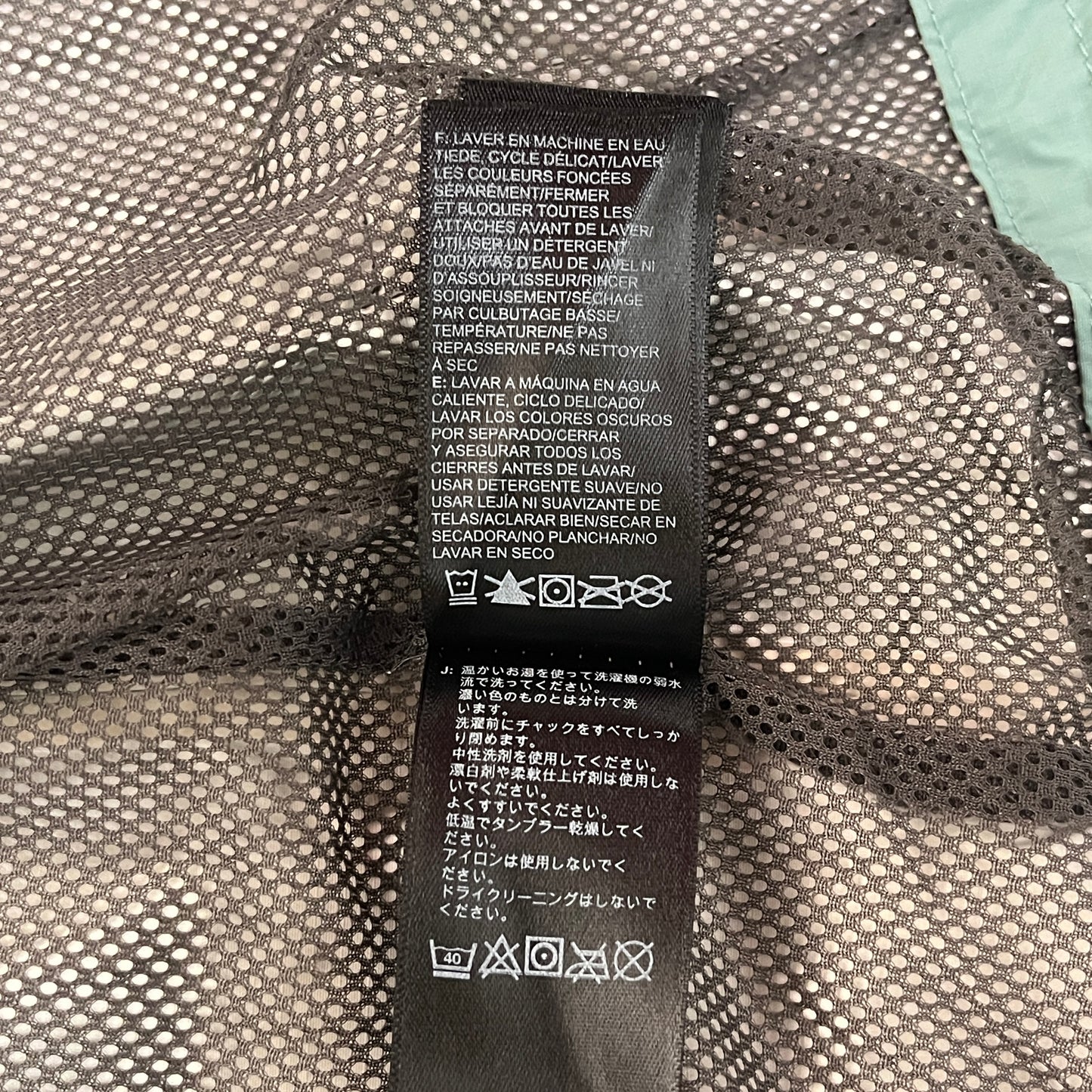 THE NORTH FACE DRYVENT フード付きジャケット レディースS グリーン #107