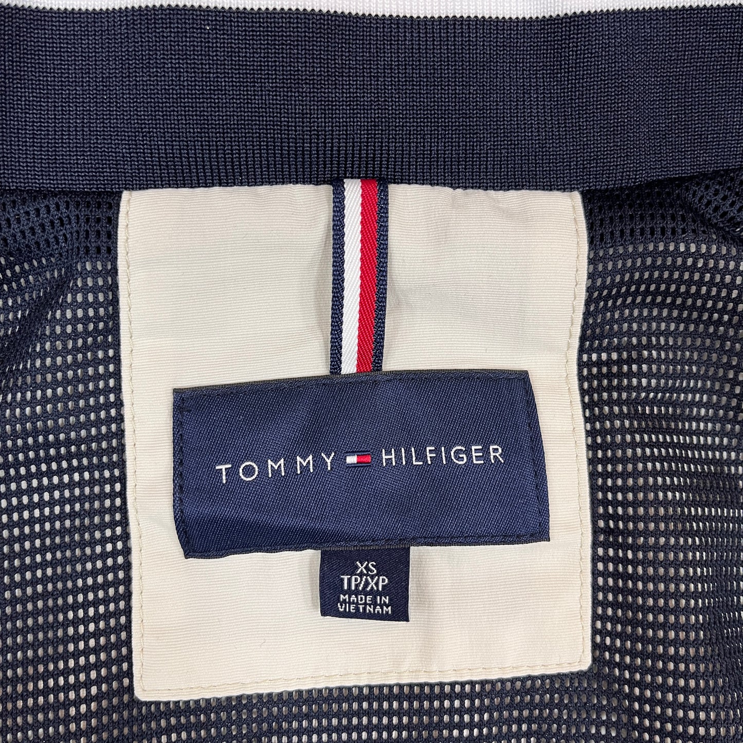 TOMMY HILFIGER（トミーヒルフィガー）スウィングトップ ナイロンジャケット ホワイト メンズXS. #109