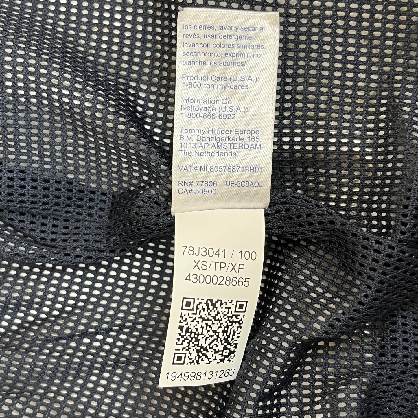 TOMMY HILFIGER（トミーヒルフィガー）スウィングトップ ナイロンジャケット ホワイト メンズXS. #109