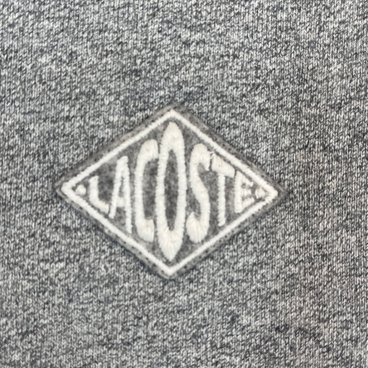 LACOSTE L!VE ラコステ フード付きスウェットパーカー グレー サイズ3 M相当 ワンポイントロゴ 裏起毛 #115