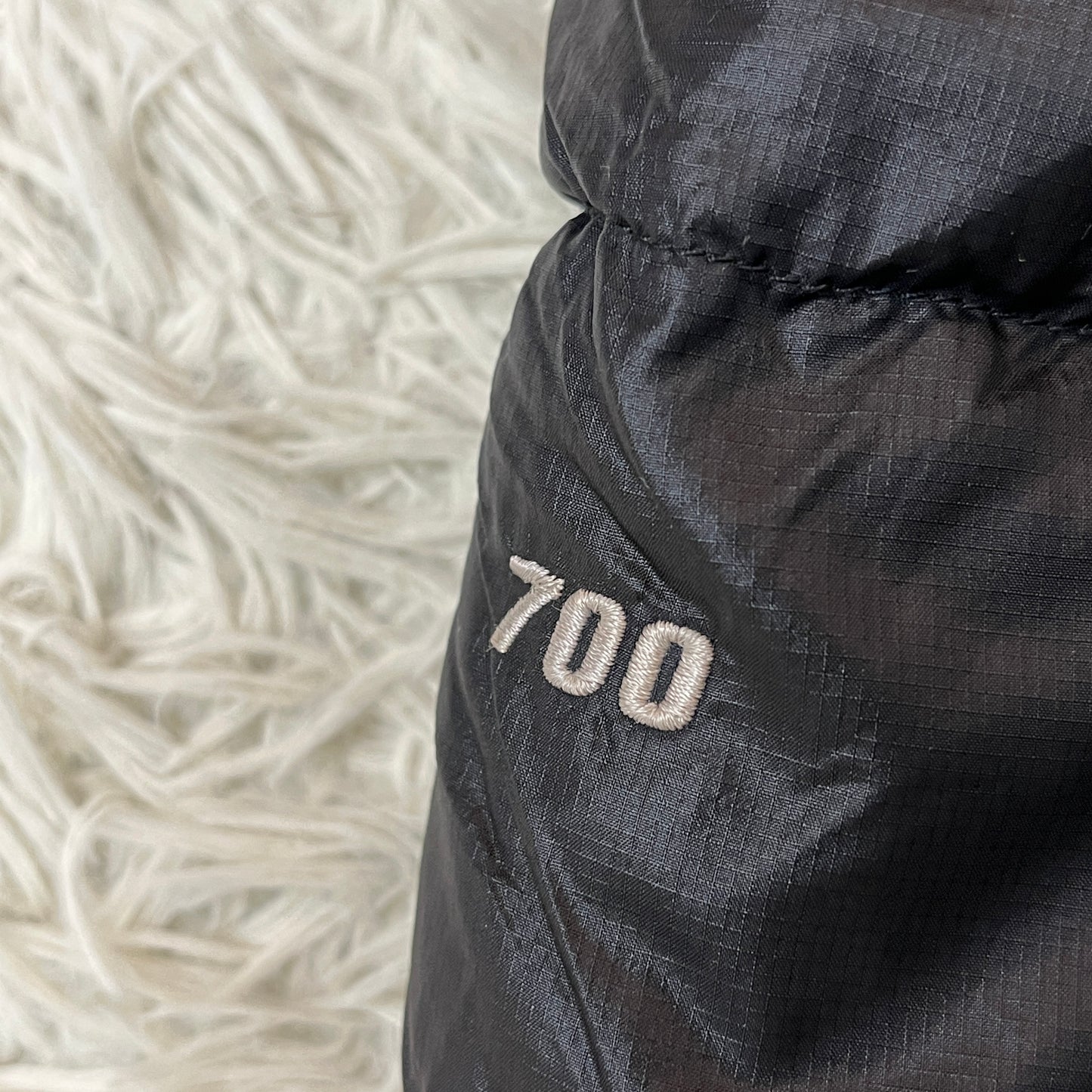 【THE NORTH FACE】ザ ノース フェイス ヌプシ ダウンジャケット 700フィルパワー ブラック メンズ M相当（表記95） #153