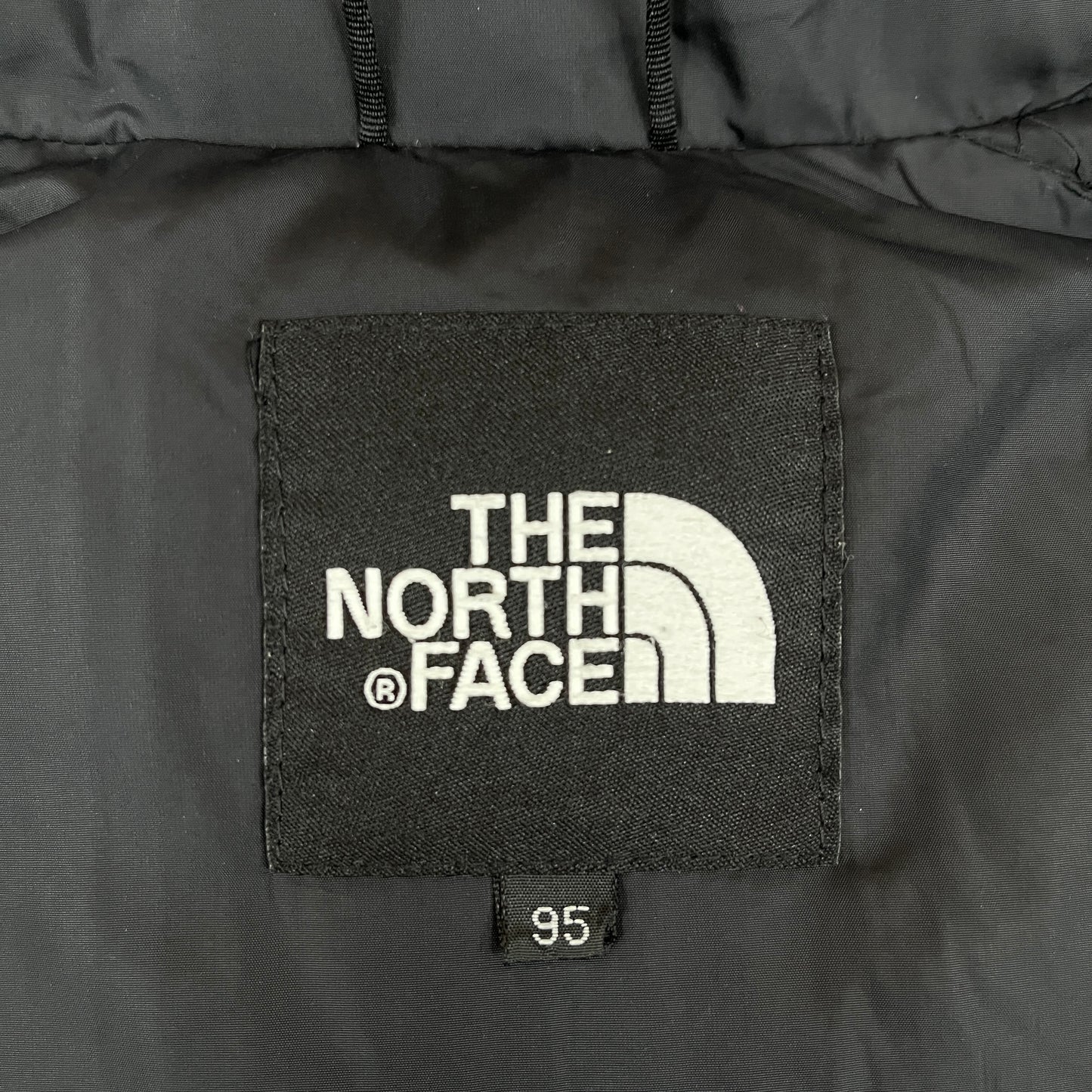 【THE NORTH FACE】ザ ノース フェイス ヌプシ ダウンジャケット 700フィルパワー ブラック メンズ M相当（表記95） #153