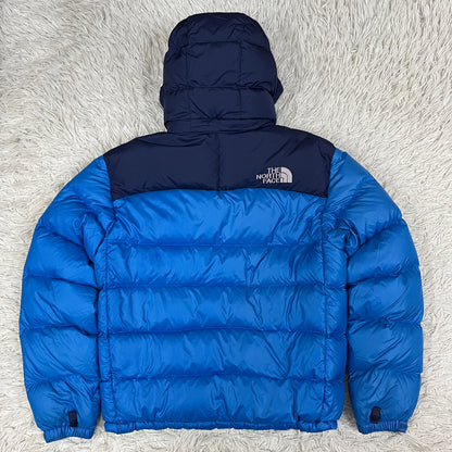 ザ・ノース・フェイス ヌプシ ダウンジャケット 700フィルパワー メンズM(95) ブルー×ネイビー フード脱着可能 #154
