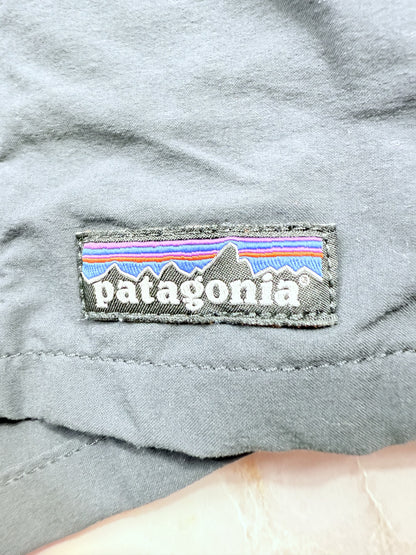 Patagonia パタゴニア カーゴ ショートパンツ Mサイズ ブラック ドローストリング ウエスト アウトドア カジュアル