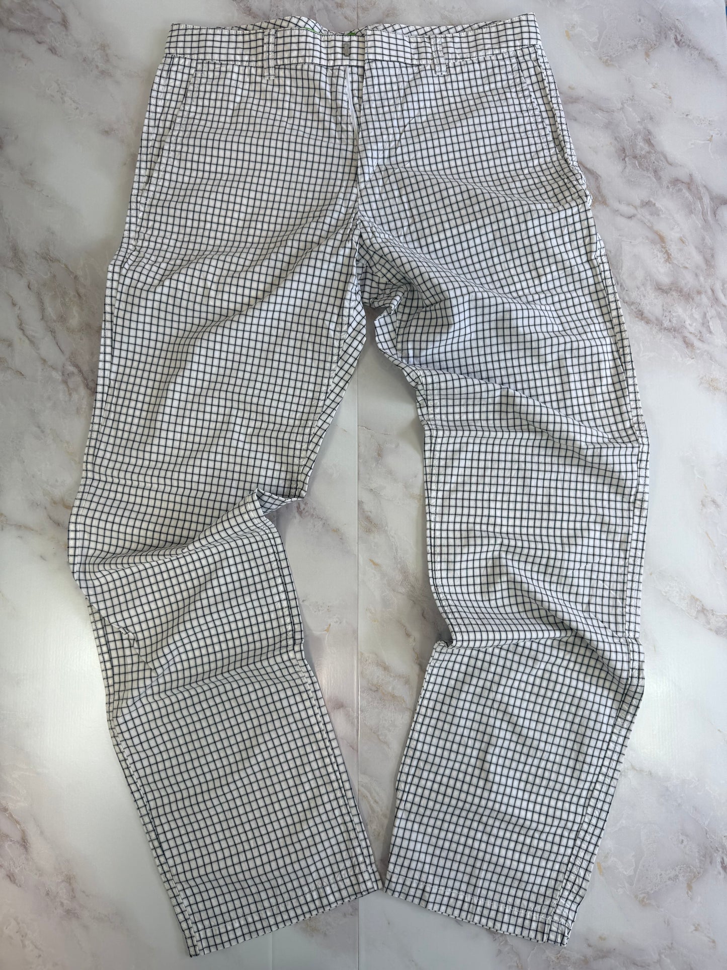 HUGO BOSS パンツ メンズ 32R ホワイト × ブラック チェック柄 レギュラーフィット Cotton100% スラックス カジュアル