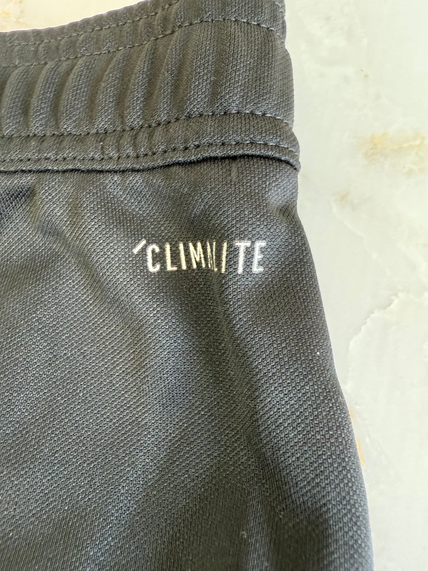【adidas】Climalite テーパードジャージパンツ Mサイズ ブラック | 吸汗速乾・軽量・スリムシルエット