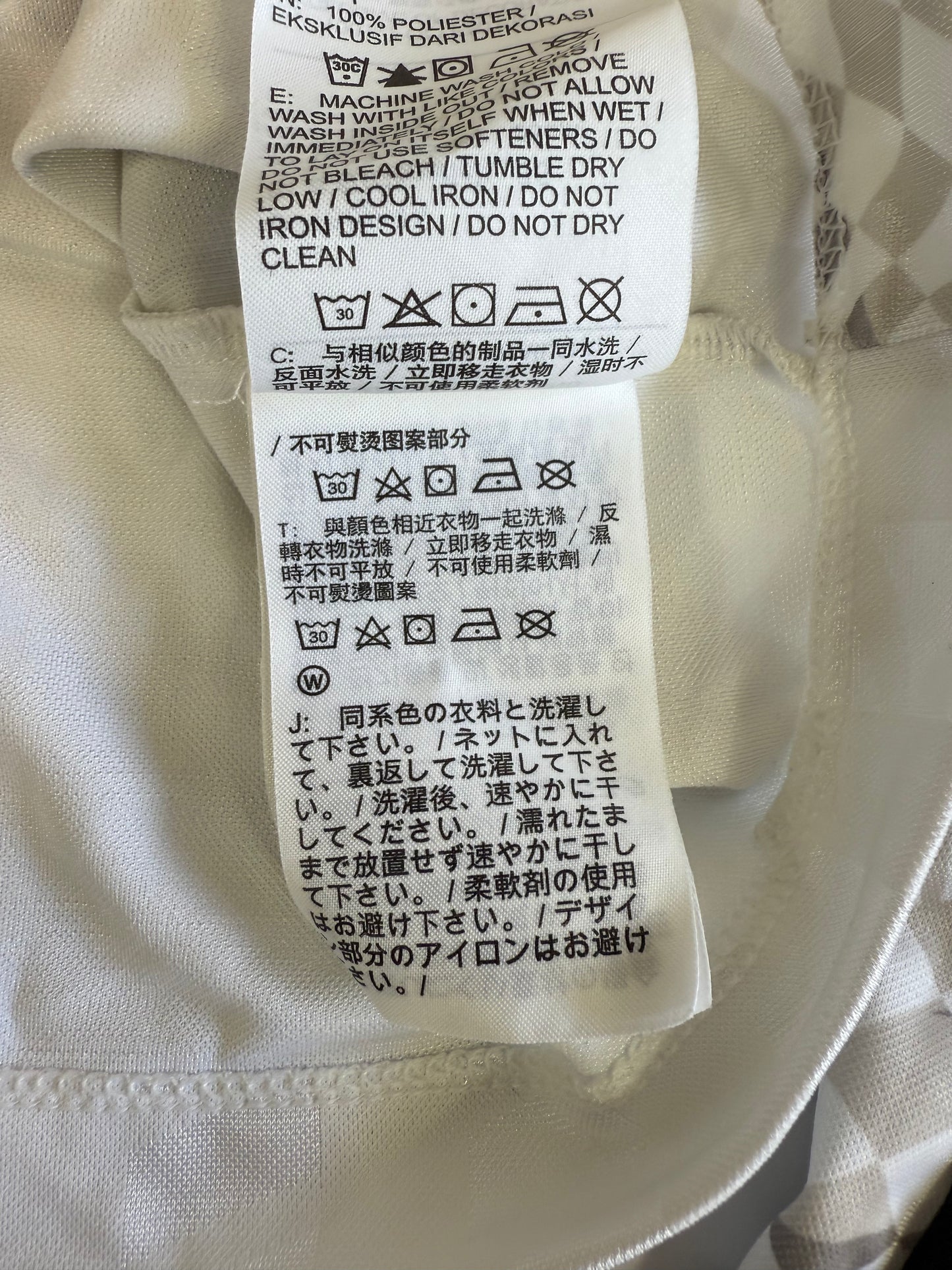 【NIKE】ナイキ ロングスリーブ クロップドトップ スポーツウェア 幾何学デザイン Mサイズ相当 レディース ストリート系 ホワイト×グレー×ブラック