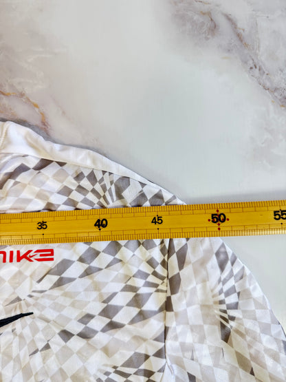 【NIKE】ナイキ ロングスリーブ クロップドトップ スポーツウェア 幾何学デザイン Mサイズ相当 レディース ストリート系 ホワイト×グレー×ブラック