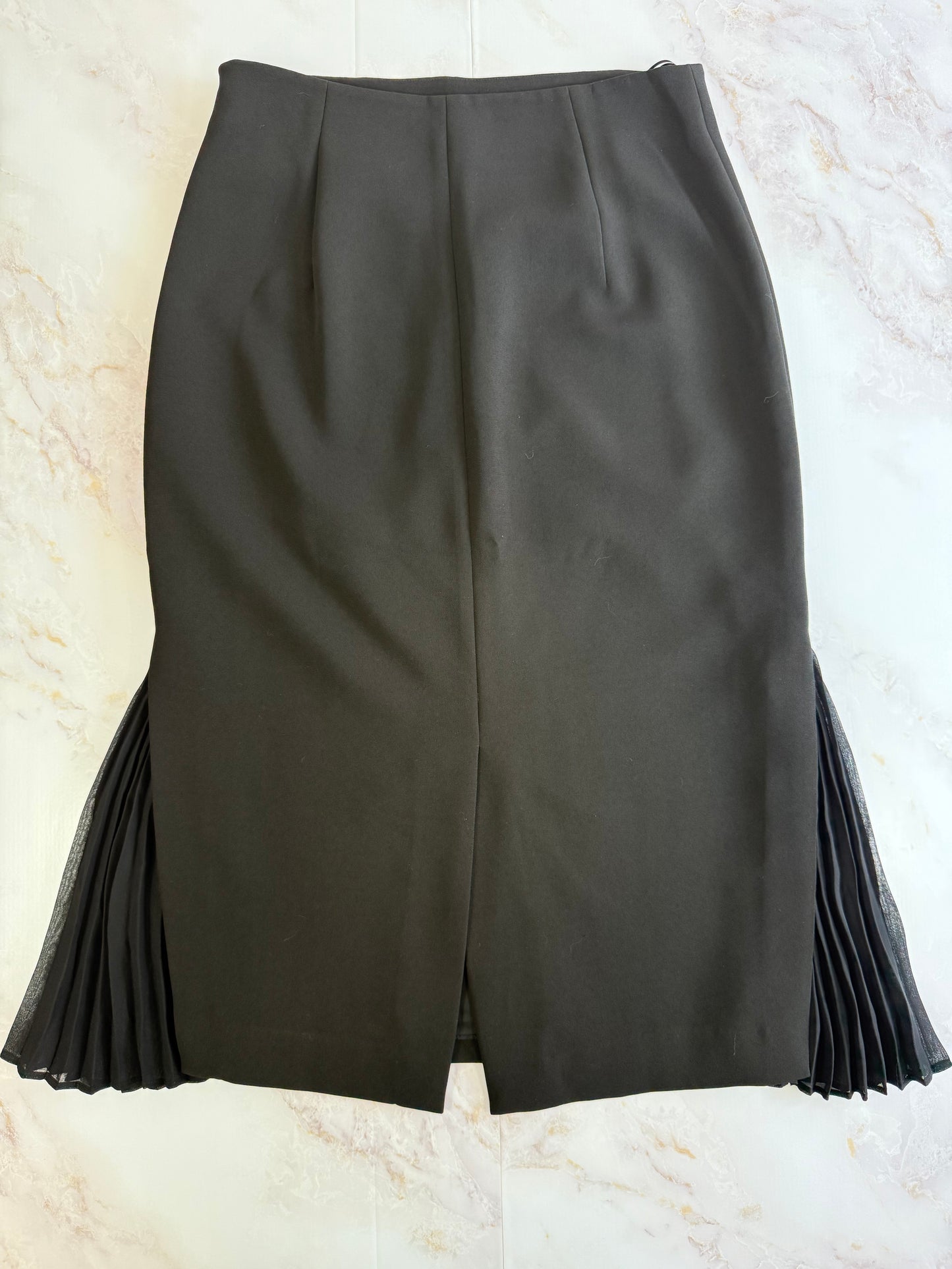 【GIVENCHY】プリーツ切替デザインタイトスカート｜シック＆エレガントなブラック | レディース 36（ウエスト約35cm/総丈約73cm）