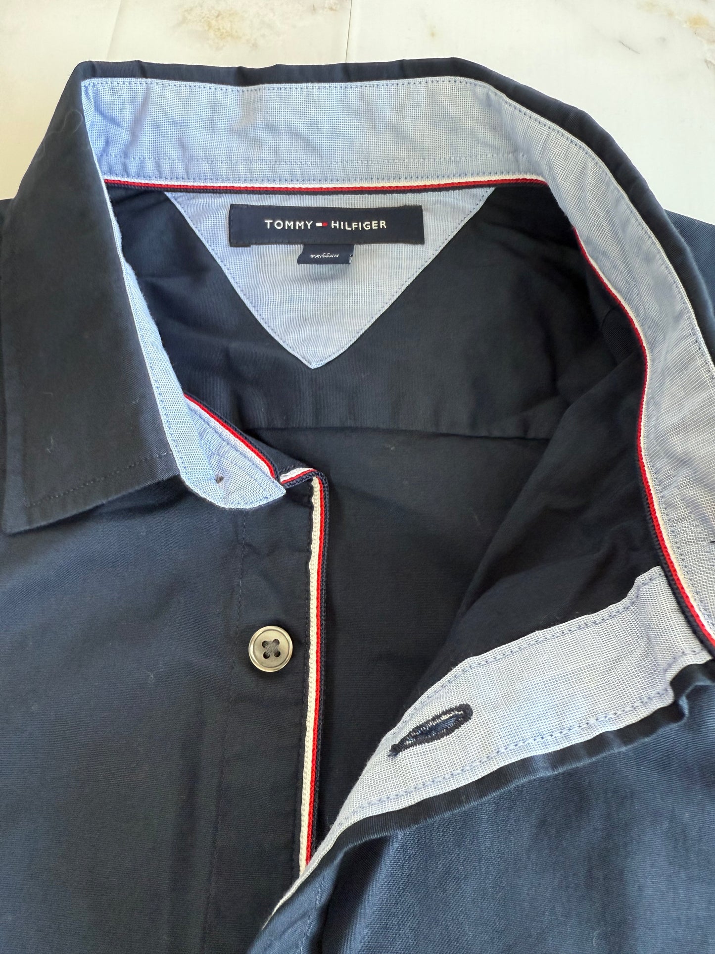 【TOMMY HILFIGER】トミーヒルフィガー 長袖シャツ ネイビー ストレッチ コットン97% メンズ カジュアル＆ビジネス対応