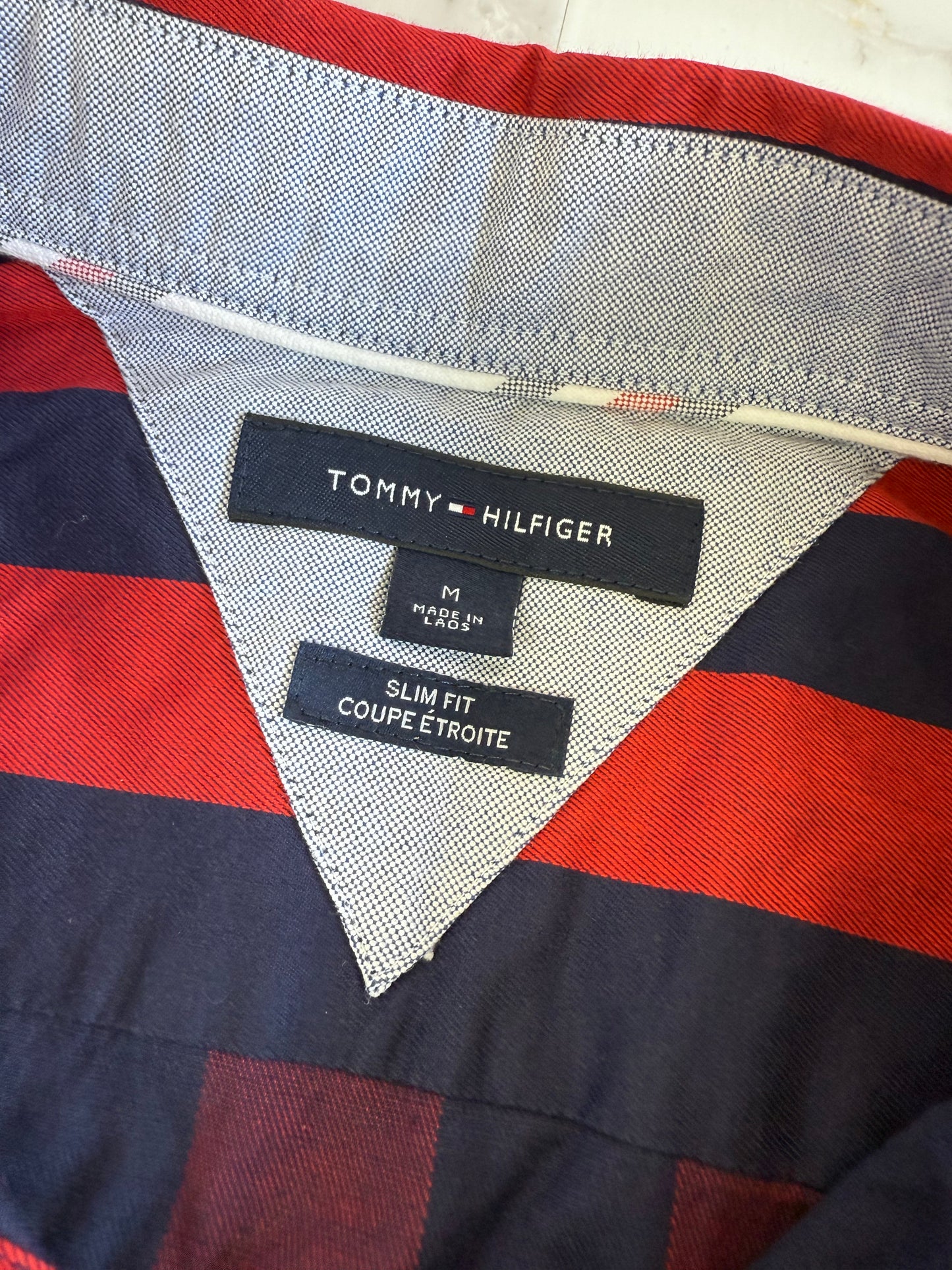 【TOMMY HILFIGER】トミーヒルフィガー スリムフィット 長袖シャツ レッド×ネイビー ストライプ メンズ Mサイズ