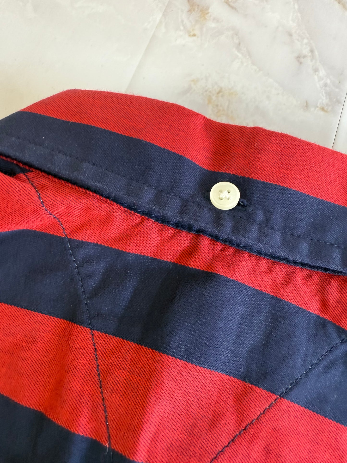 【TOMMY HILFIGER】トミーヒルフィガー スリムフィット 長袖シャツ レッド×ネイビー ストライプ メンズ Mサイズ