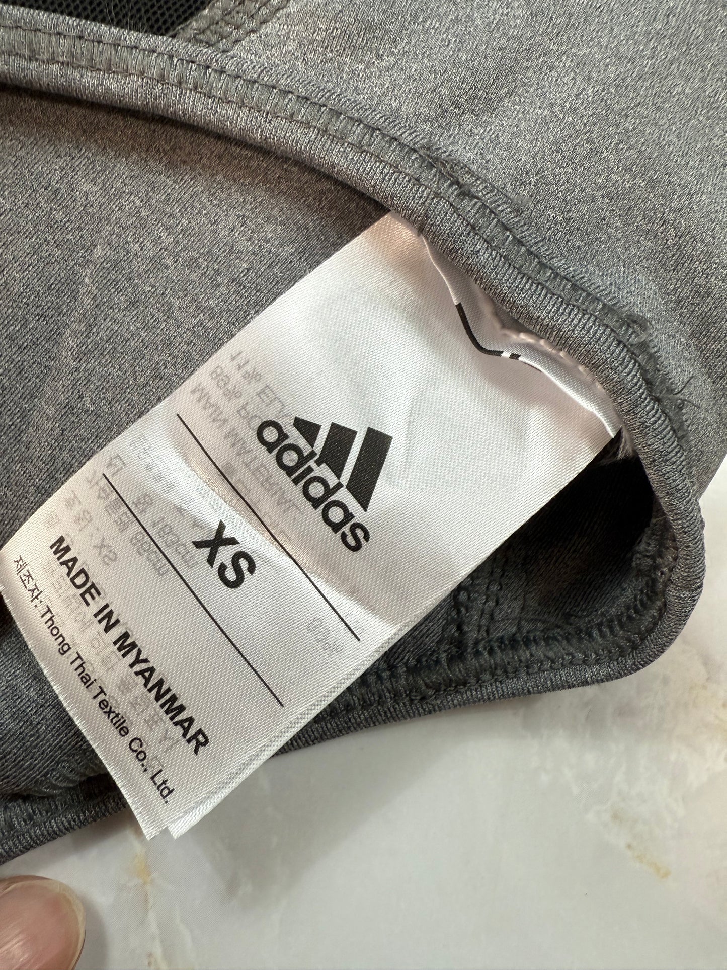 【adidas】アディダス スポーツブラ DRST ASK P BRA XS ミディアムサポート グレー ブラック レディース トレーニングウェア