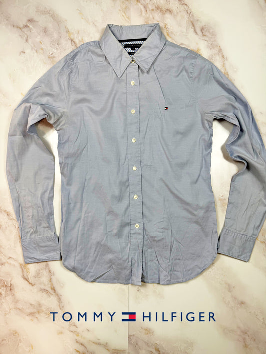 TOMMY HILFIGER トミーヒルフィガー 長袖シャツ フィッテッド スリムフィット 無地 ライトブルー レディース サイズ4