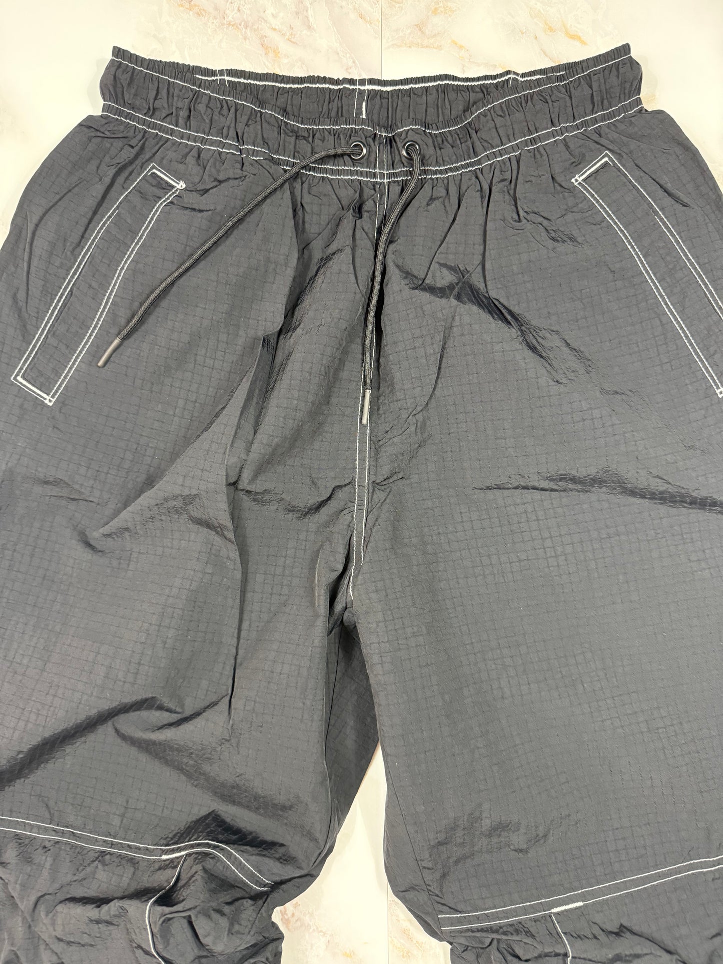 【NIKE】ナイキ ナイロンパンツ ブラック Sサイズ DR6203-010 リフレクティブ スウッシュ スポーツウェア