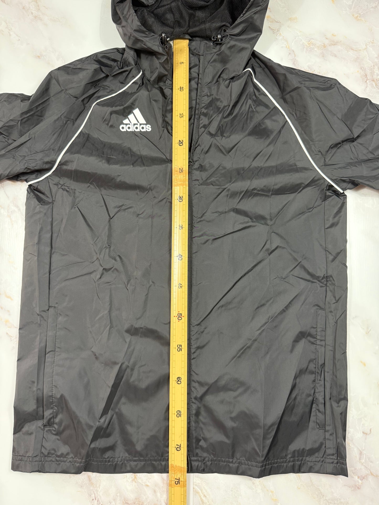 【adidas】フード付き ナイロンジャケット グレー Lサイズ相当 CORE18 RN JKT メンズ アディダス ウインドブレーカー