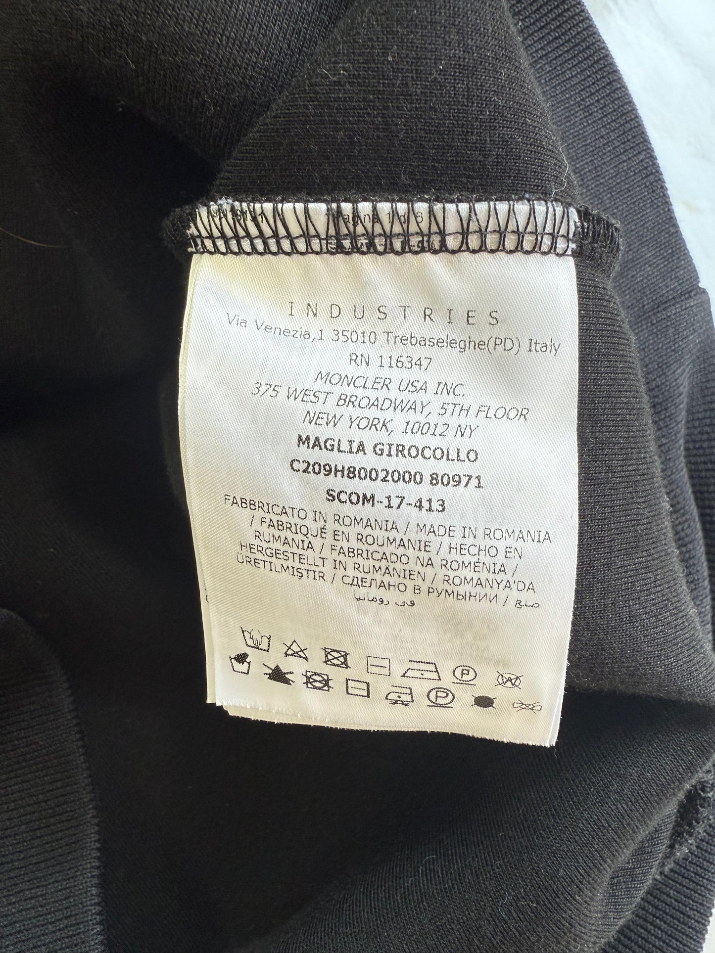 MONCLER（モンクレール）ナイロン切替 クルーネックスウェット ブラック メンズ Mサイズ MADE IN ROMANIA