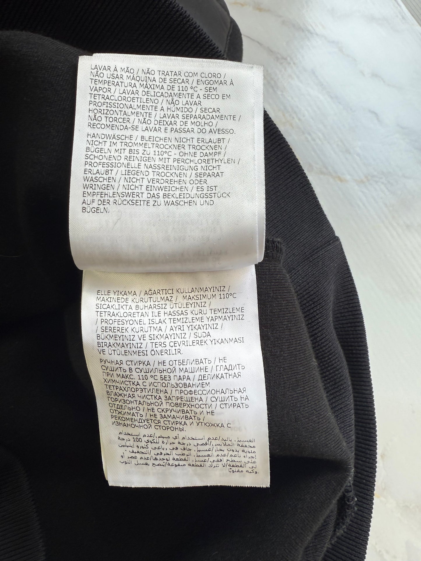 MONCLER（モンクレール）ナイロン切替 クルーネックスウェット ブラック メンズ Mサイズ MADE IN ROMANIA