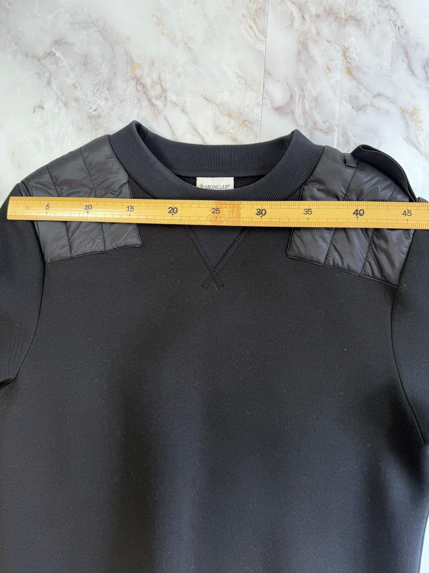 MONCLER（モンクレール）ナイロン切替 クルーネックスウェット ブラック メンズ Mサイズ MADE IN ROMANIA