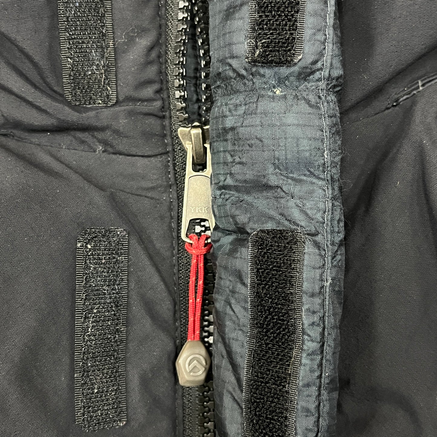 【THE NORTH FACE】700フィル サミットシリーズ ダウンジャケット ネイビー メンズM（95） WINDSTOPPER #1