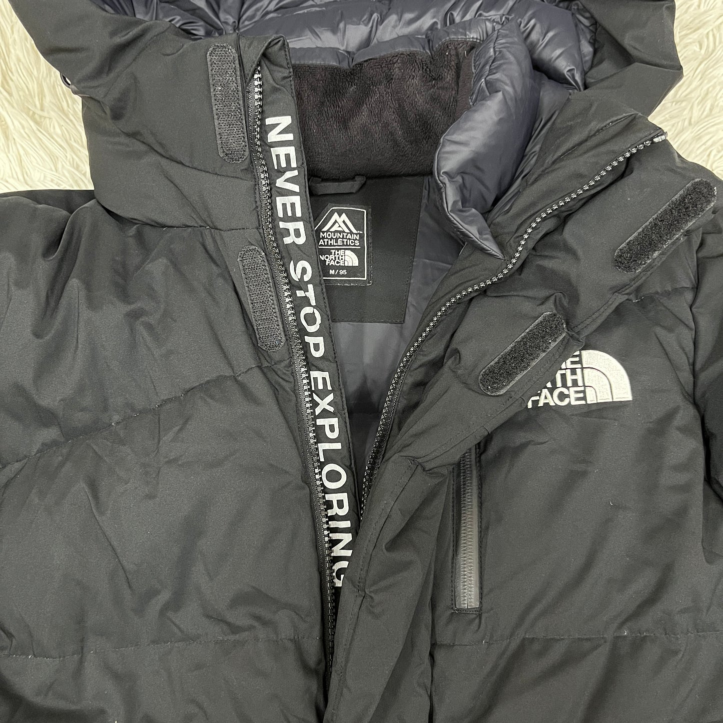 THE NORTH FACE ロングダウンコート ブラック メンズ95(M)｜軽量・防寒・撥水／ベンチコート仕様